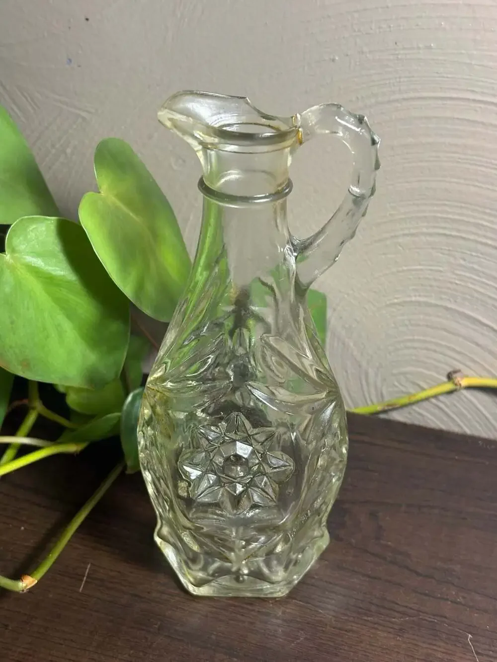 Vintage Anchor Hocking EAPC Prescut Clear Pressed Glass Star Cruet Pitcher